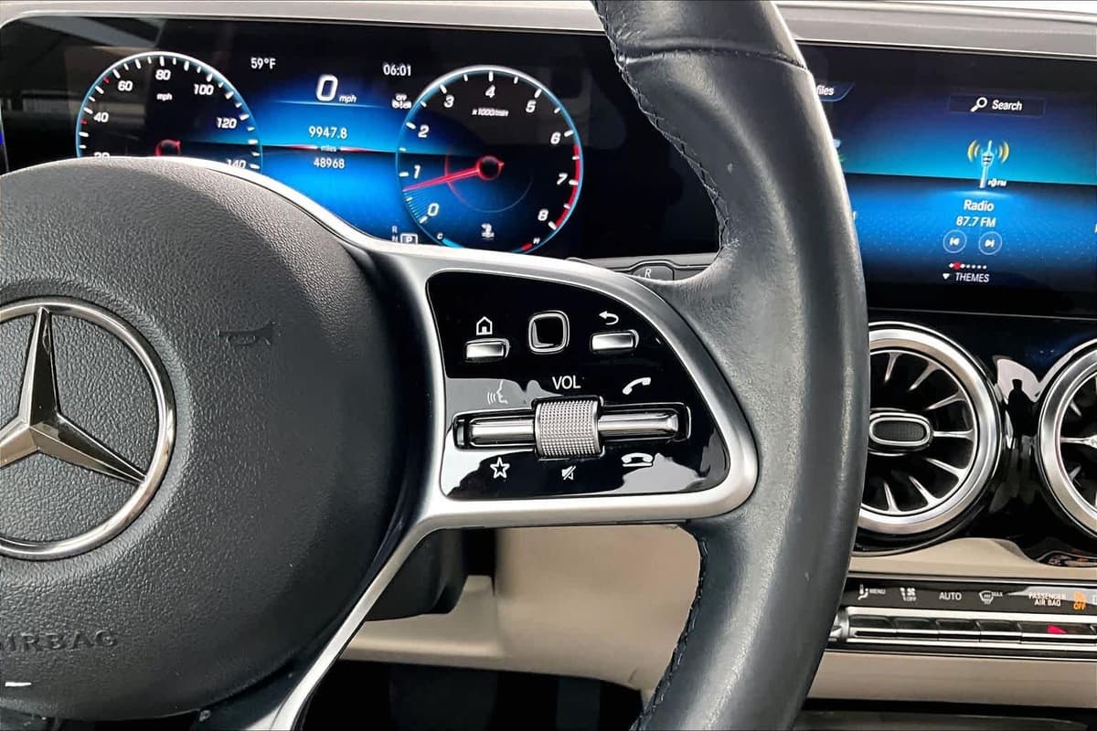 2022 Mercedes-Benz GLB 250 - Image 25