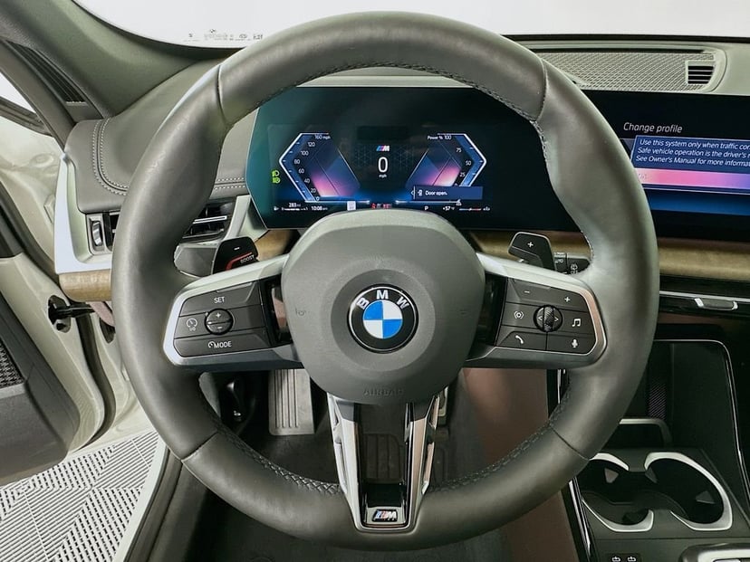 2025 BMW X1 - Image 11