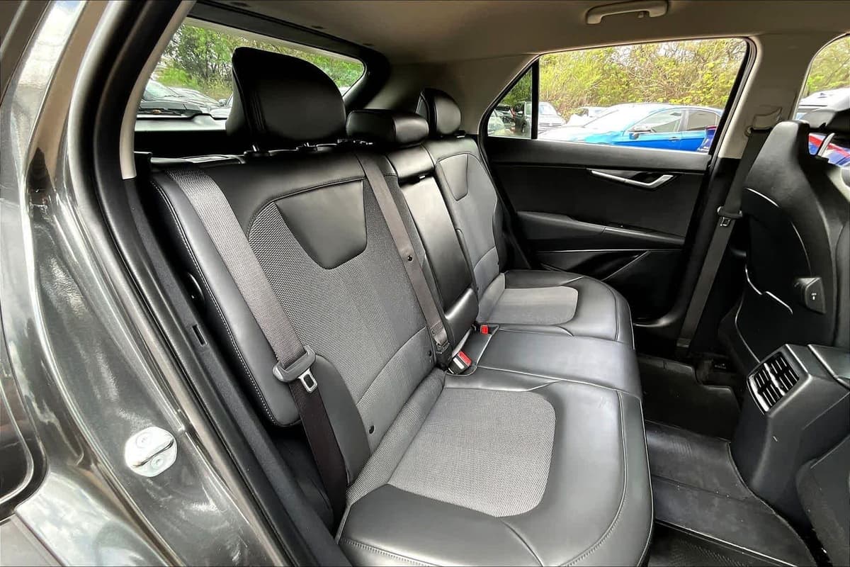 2023 Kia Niro Plug-In Hybrid - Image 19