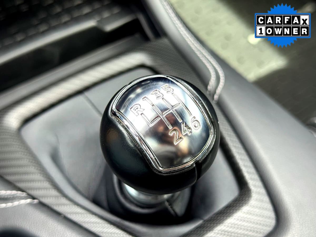 2024 Ford Mustang - Image 30