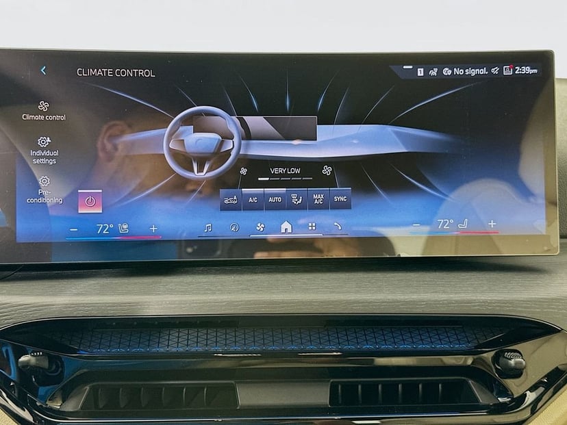 2026 BMW i4 - Image 14