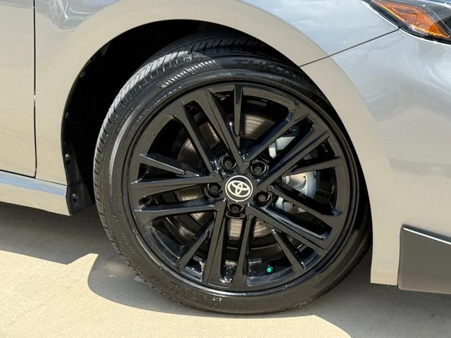 2026 Toyota Camry - Image 2