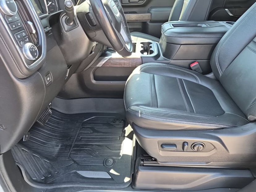 2022 GMC Sierra 2500HD - Image 32