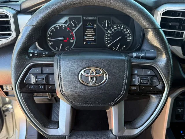 2022 Toyota Tundra - Image 12