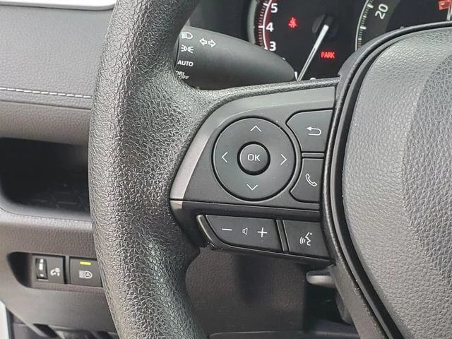 2025 Toyota RAV4 - Image 40