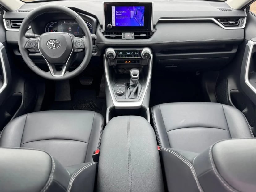 2025 Toyota RAV4 Hybrid - Image 22