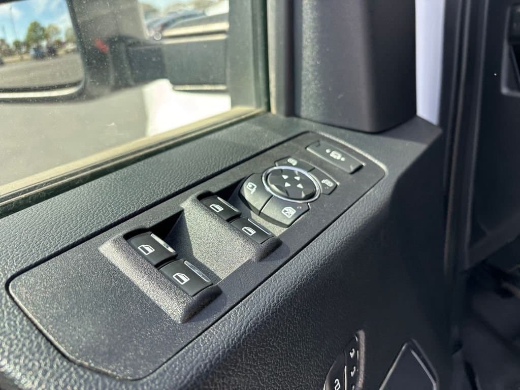 2021 Ford F-350SD - Image 22