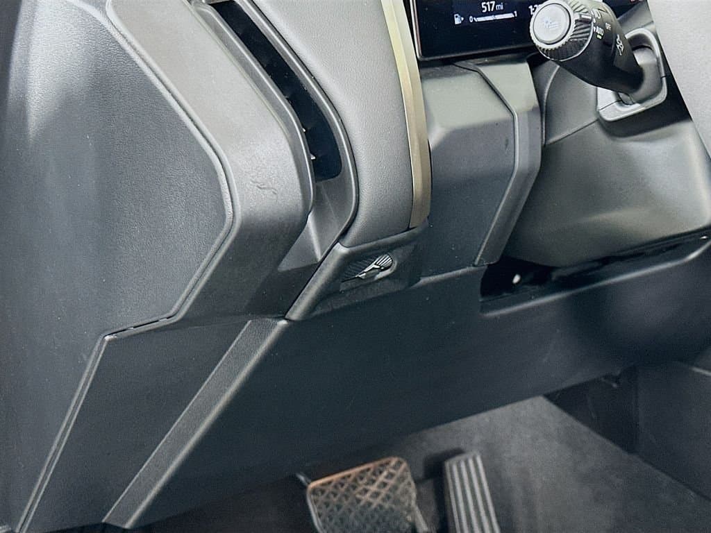 2025 BMW X3 - Image 10