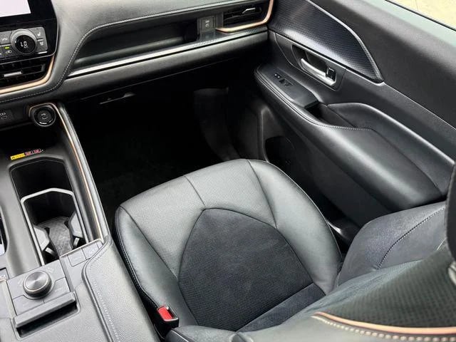 2025 Toyota Grand Highlander Hybrid - Image 58