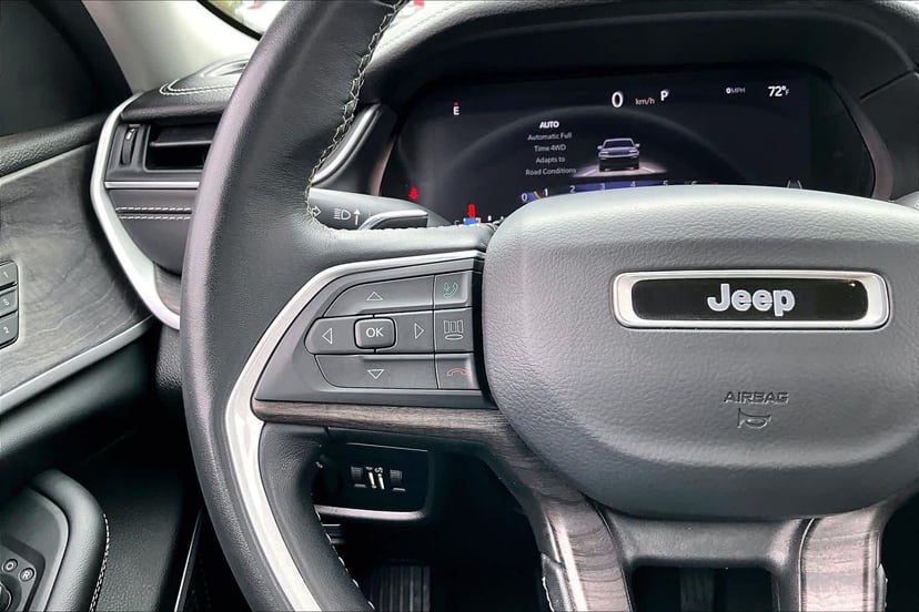 2022 Jeep Grand Cherokee L - Image 24