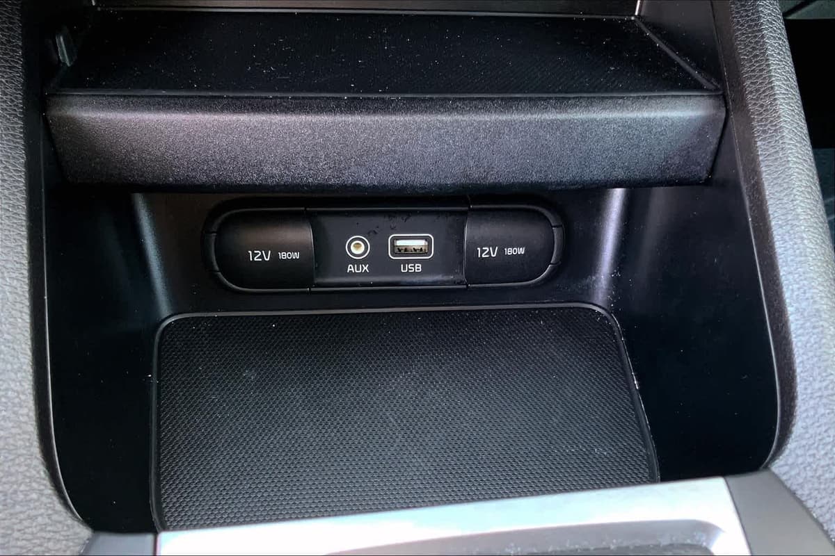 2020 Kia Forte - Image 35