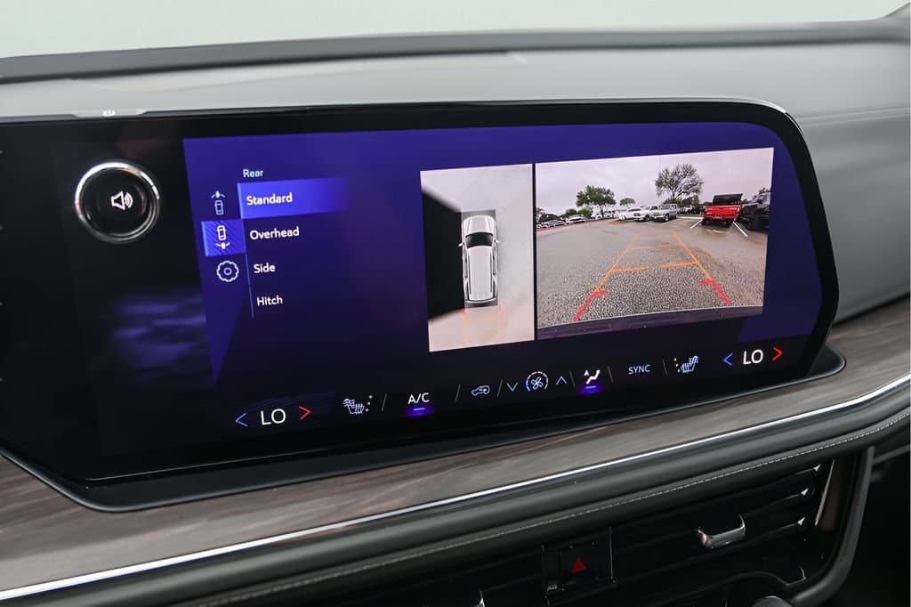 2025 Chevrolet Tahoe - Image 20