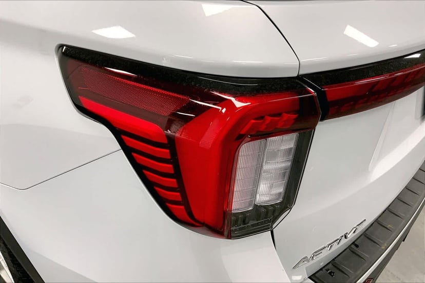 2026 Ford Explorer - Image 14