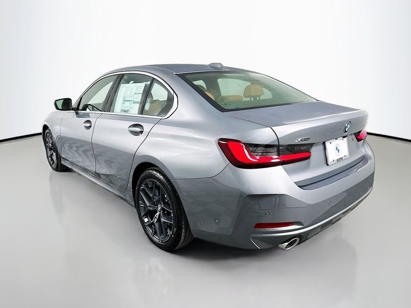 2026 BMW 3 Series - Image 7