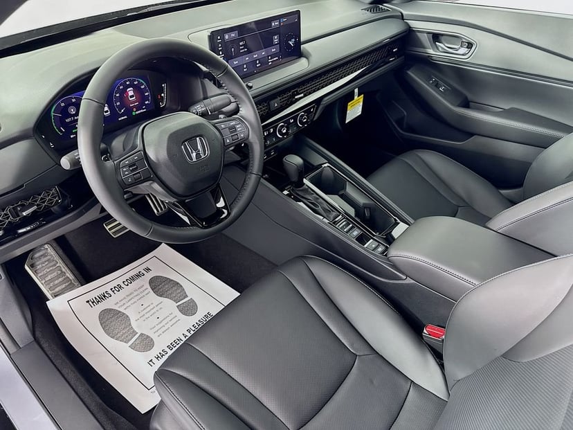 2026 Honda Accord Hybrid - Image 16