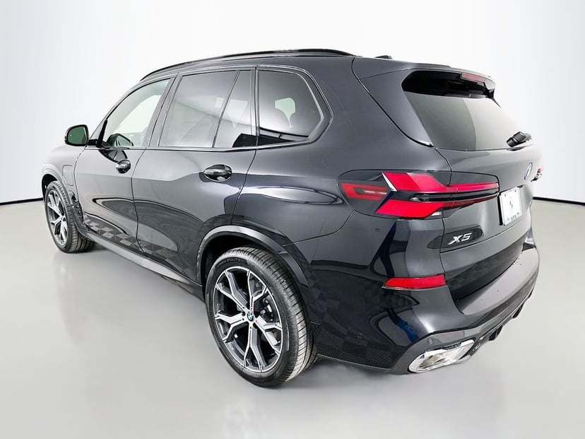 2026 BMW X5 - Image 7