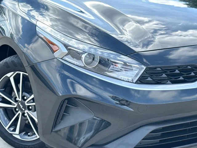 2023 Kia Forte - Image 3