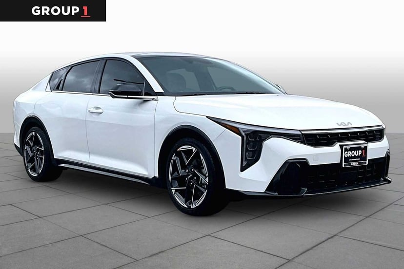 2025 Kia K4 - Image 1