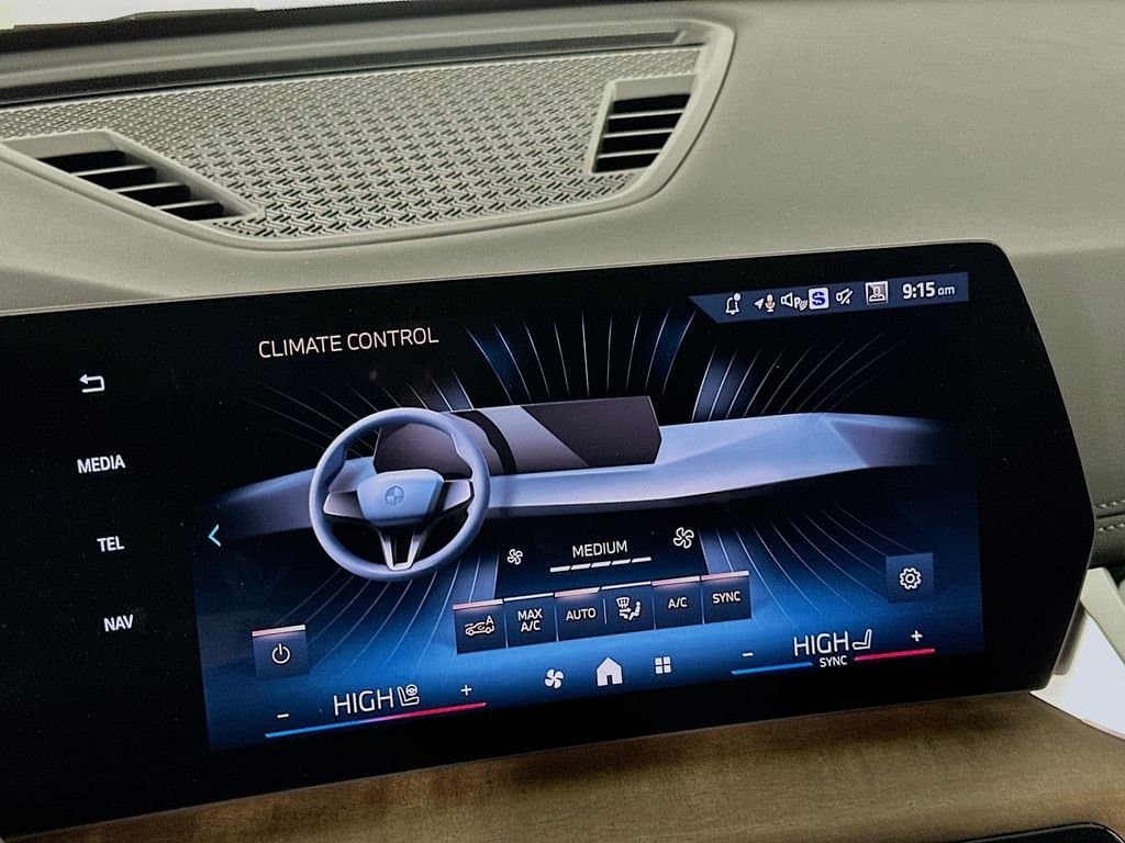 2025 BMW X1 - Image 14