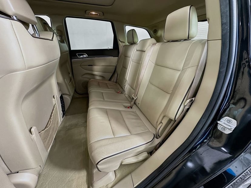 2014 Jeep Grand Cherokee - Image 25