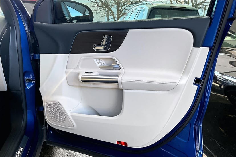 2025 Mercedes-Benz GLA 250 - Image 23