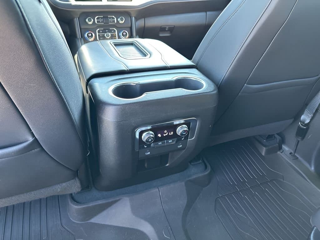2023 GMC Yukon - Image 22