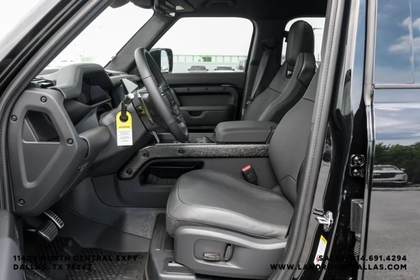 2026 Land Rover Defender 110 - Image 3
