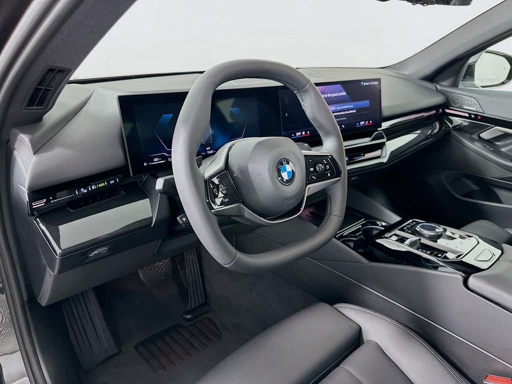2025 BMW 5 Series - Image 9