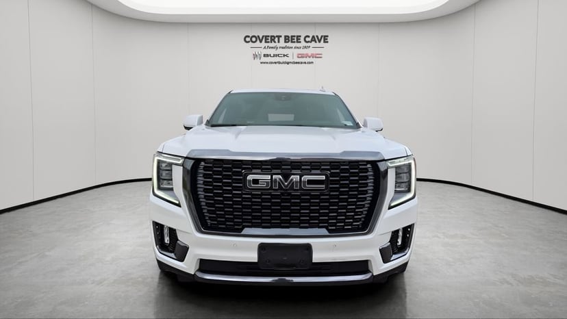 2023 GMC Yukon XL - Image 2