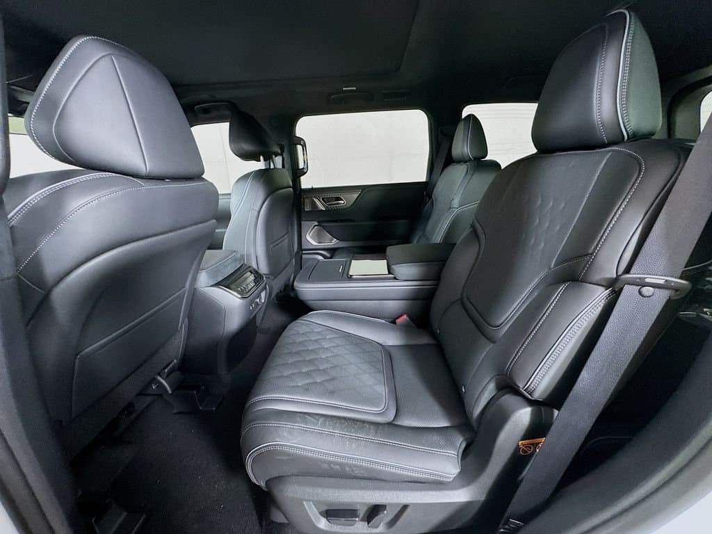 2026 INFINITI QX80 - Image 30