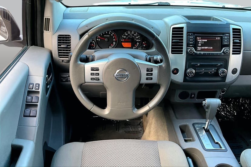 2015 Nissan Frontier - Image 6