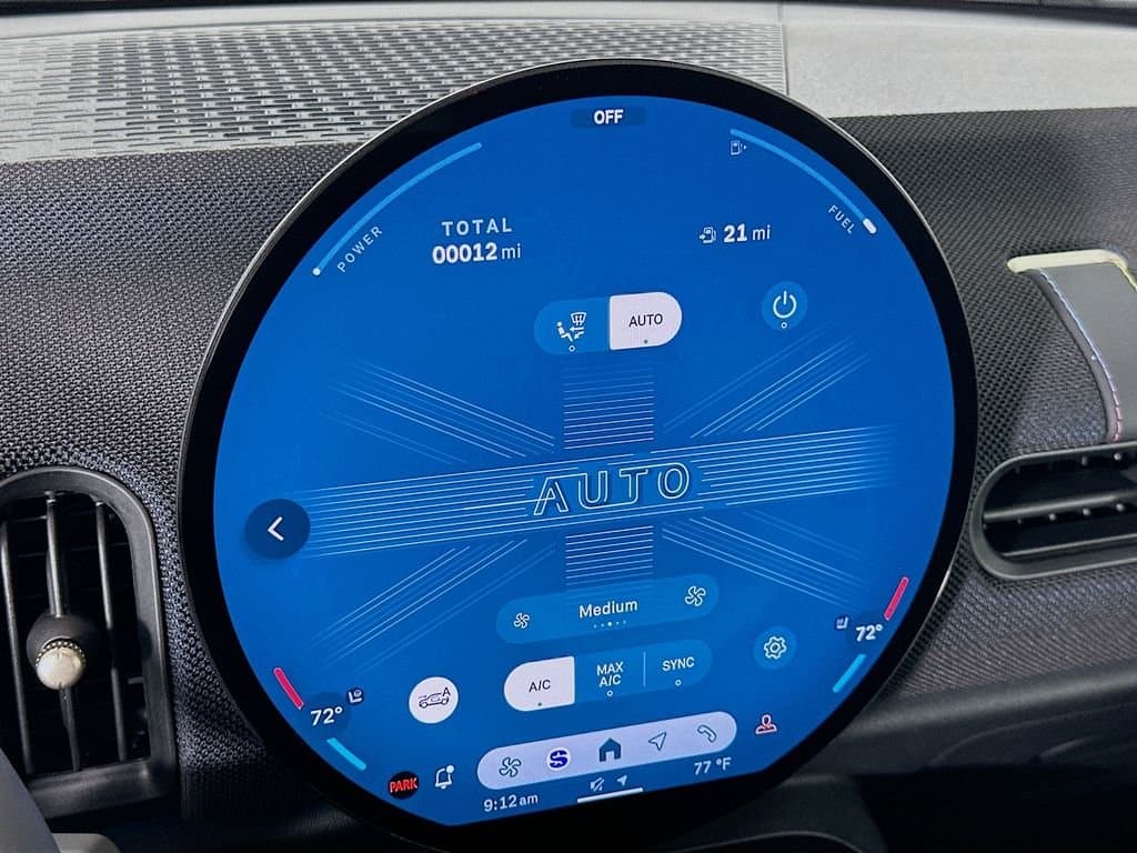 2025 MINI Cooper - Image 14