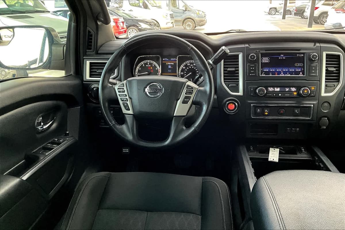 2019 Nissan Titan - Image 6