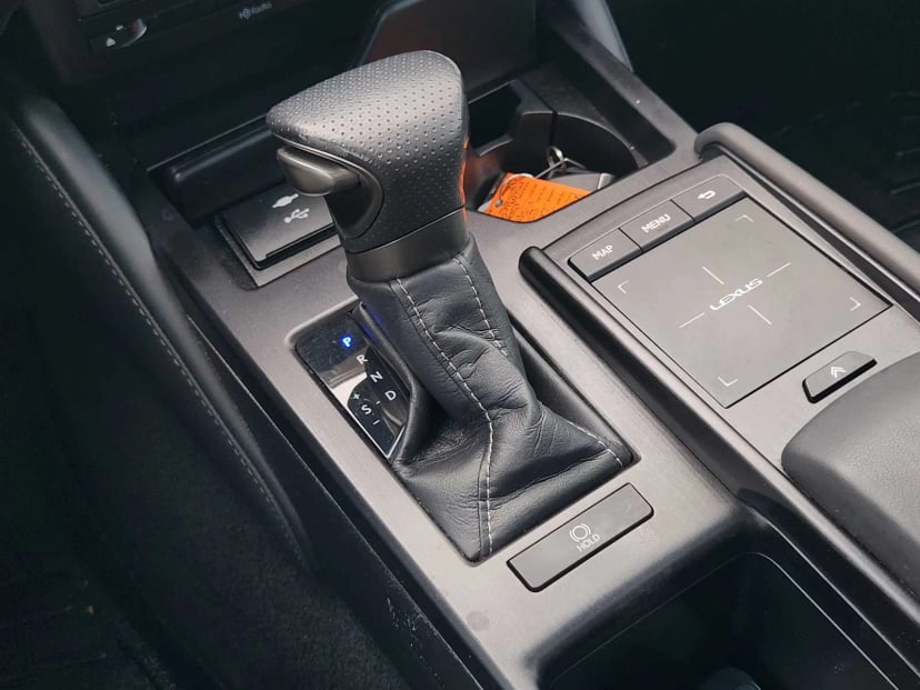 2021 Lexus ES 350 - Image 19