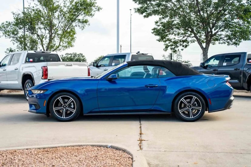 2024 Ford Mustang - Image 2