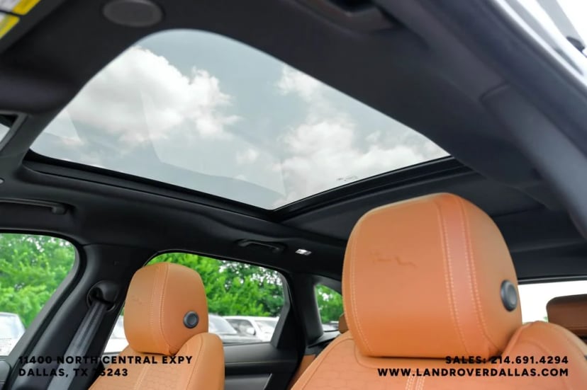 2026 Jaguar F-PACE - Image 4
