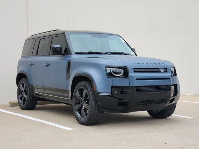 2026 Land Rover Defender 110 - Image 2