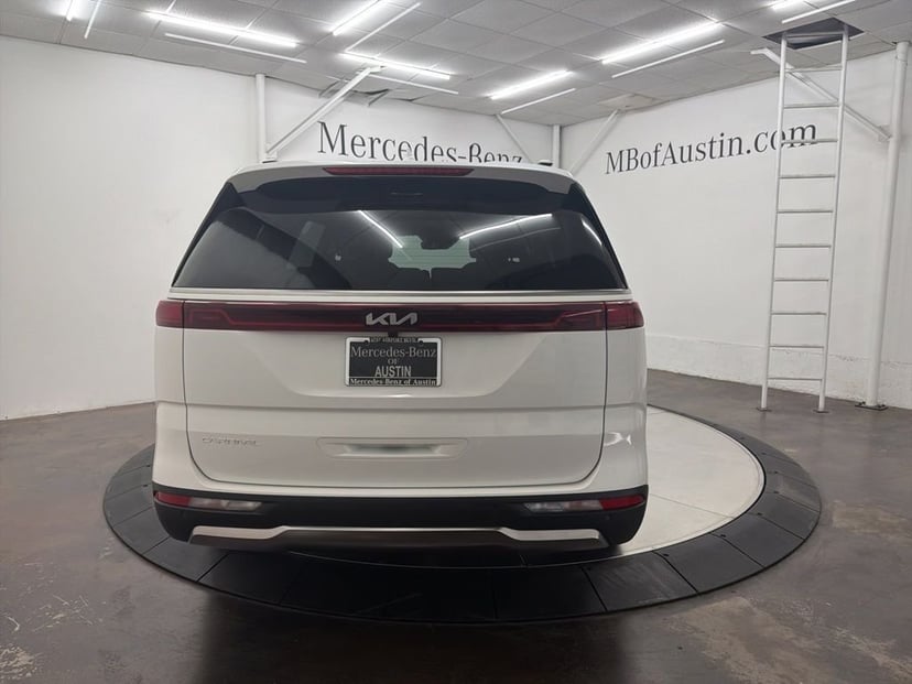 2023 Kia Carnival - Image 6