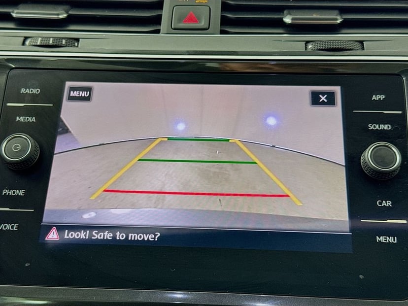 2019 Volkswagen Tiguan - Image 17