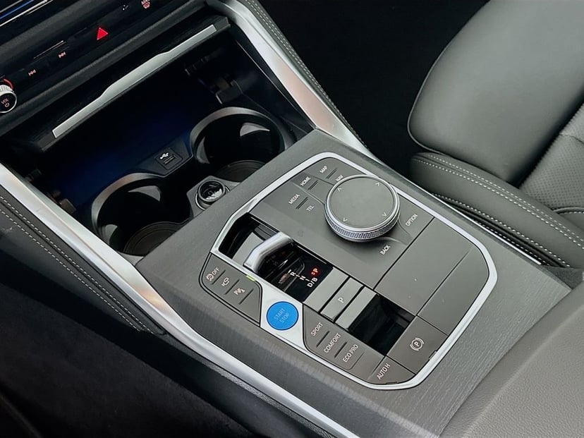 2026 BMW i4 - Image 15