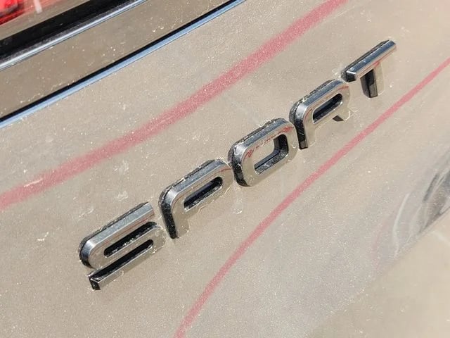 2026 Land Rover Range Rover Sport - Image 8