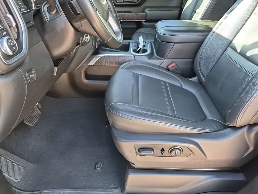 2023 GMC Sierra 2500HD - Image 32