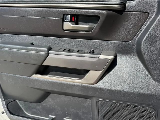 2022 Toyota Tundra - Image 22