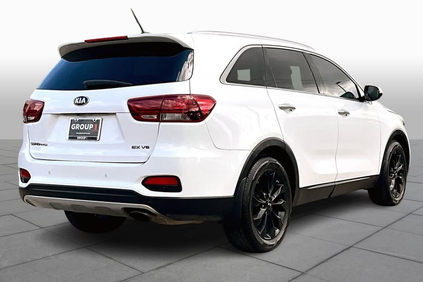 2020 Kia Sorento - Image 13