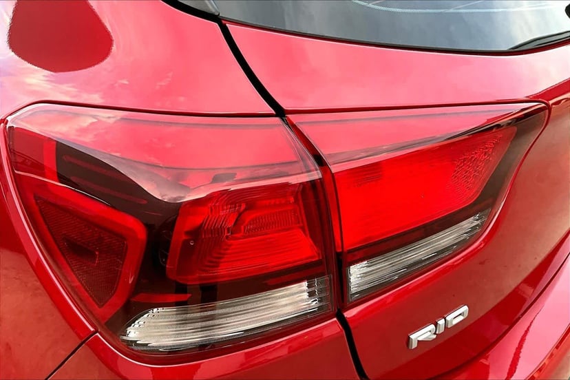 2023 Kia Rio 5-Door - Image 27