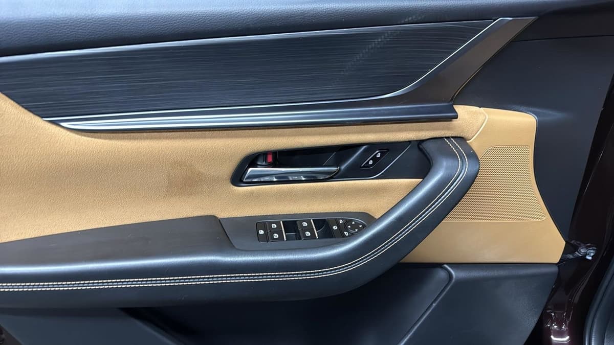 2024 Mazda CX-90 - Image 12