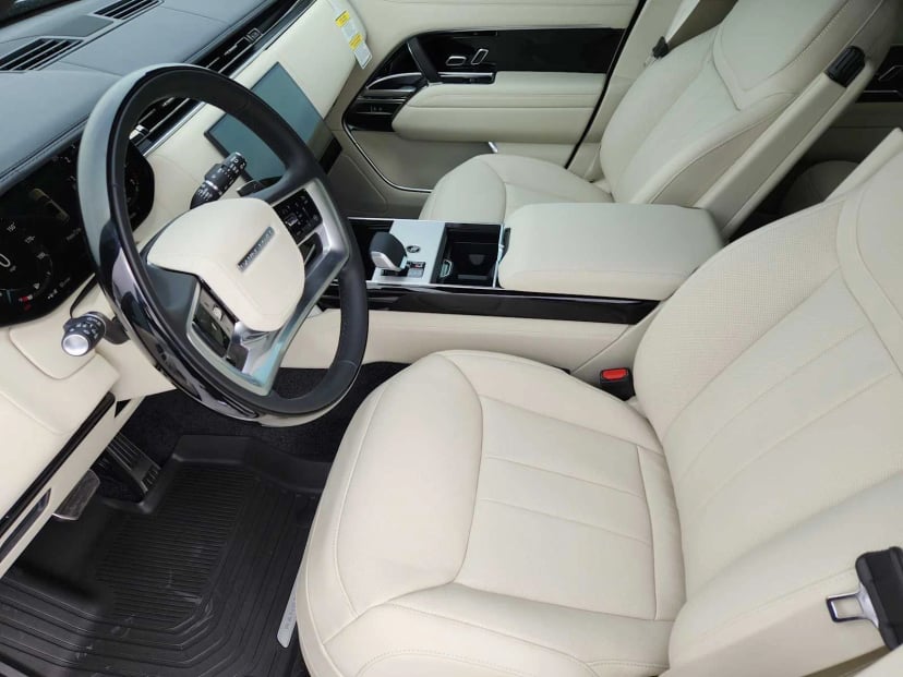 2026 LAND ROVER Range Rover - Image 11
