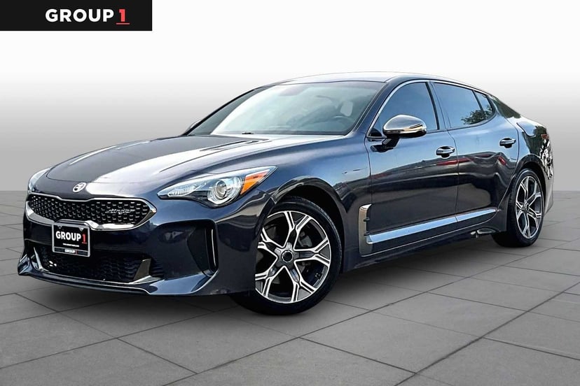 2020 Kia Stinger - Image 1