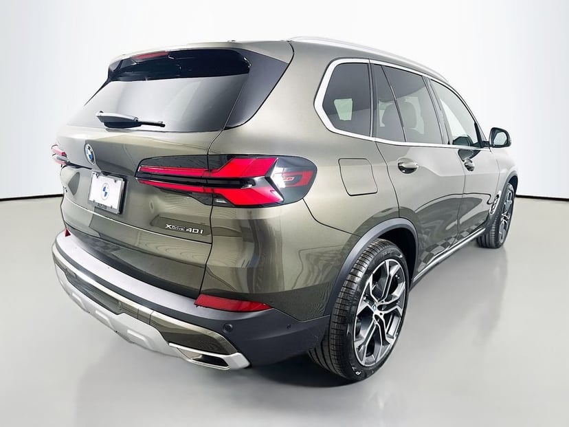 2026 BMW X5 - Image 5
