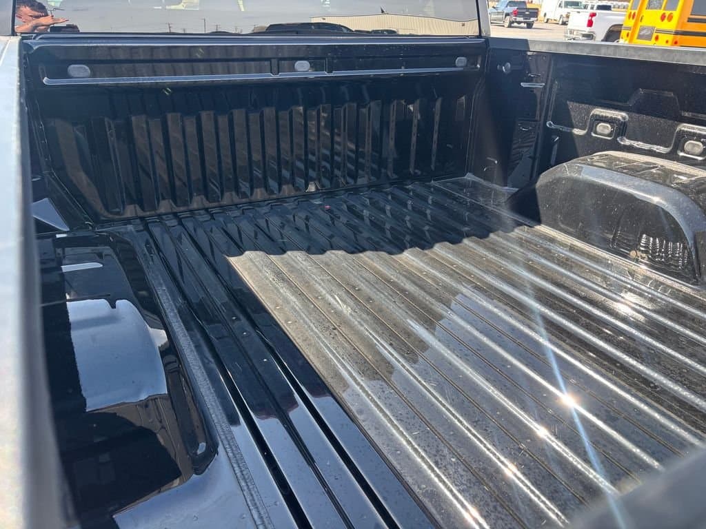 2025 Chevrolet Silverado 1500 - Image 27